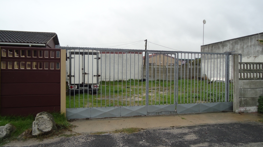 2 Bedroom Property for Sale in Pelican Park Western Cape